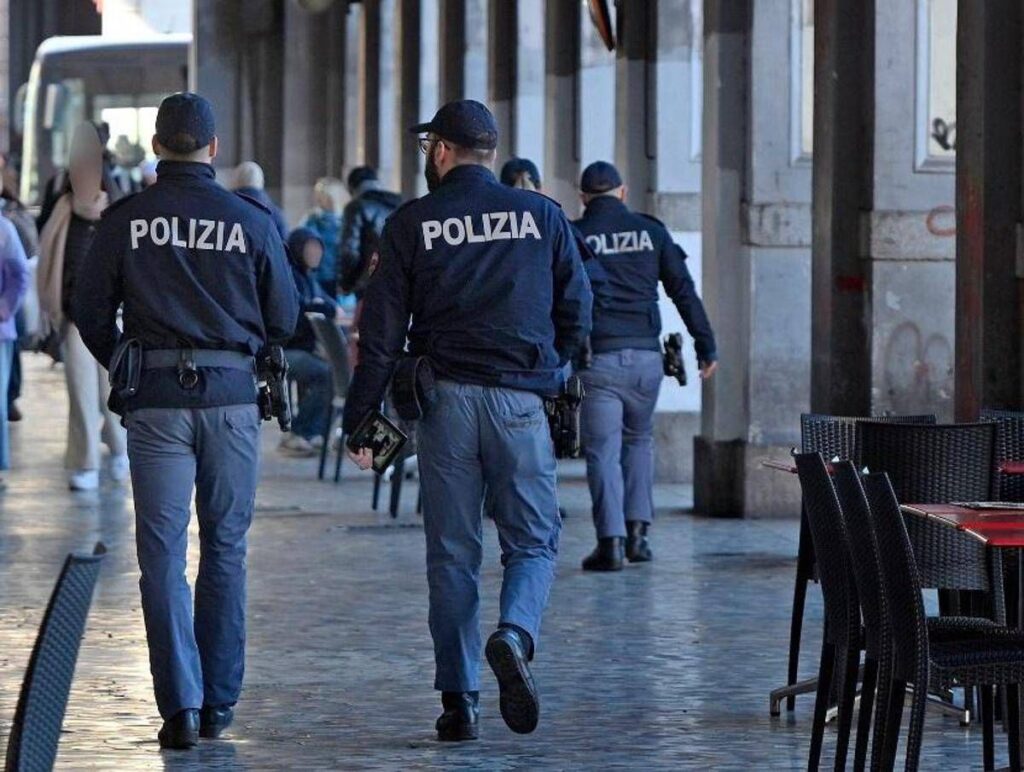 Cortei 30 ottobre a Roma e Milano, attese migliaia di persone: allerta su nuove azioni ‘spacca e fuggi’