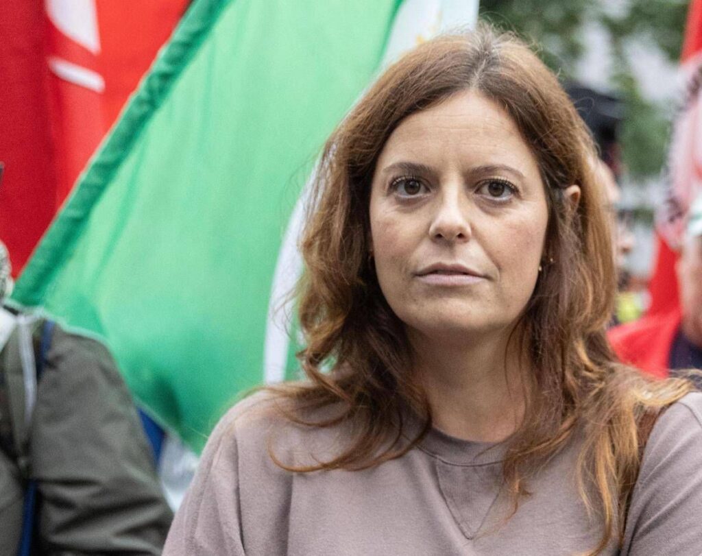 Ilaria Salis: “Solidarietà a Youssef Siher, capro espiatorio ideale. Contro di lui gogna razzista e islamofoba”