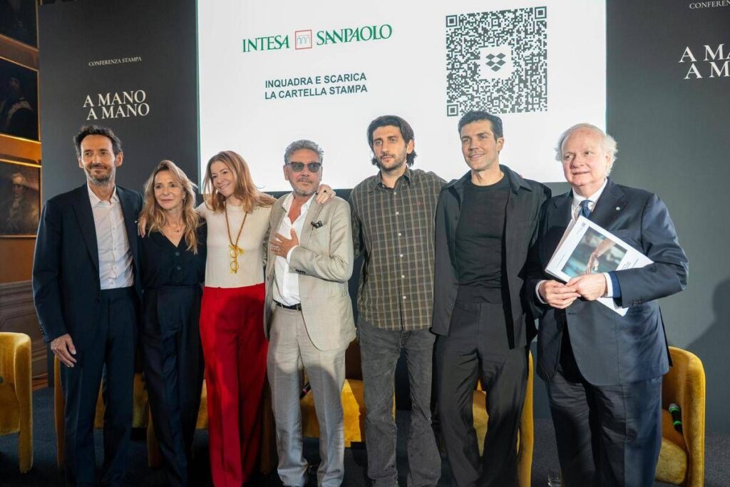 Intesa Sanpaolo, ‘A mano a mano’ la nuova campagna istituzionale con Sergio e Pietro Castellitto e la voce di Mina