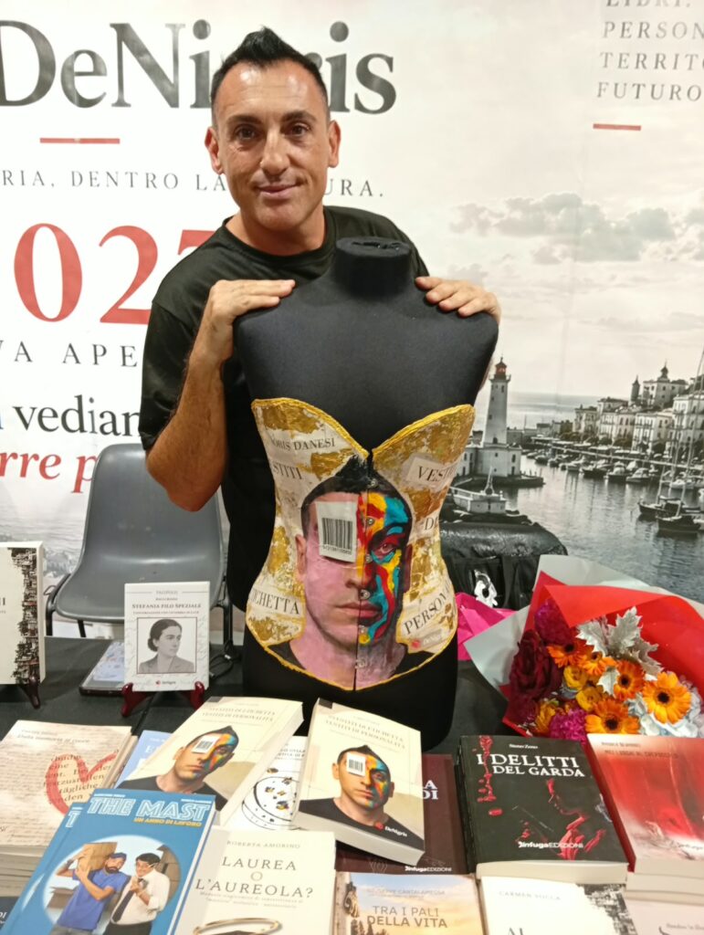 Loris Danesi debutta nella scrittura: a Palazzo Reale la moda diventa racconto di identità